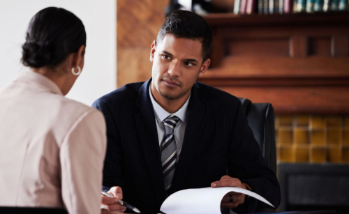 Forstå dine juridiske rettigheder: En guide til dig som førstegangsklient.